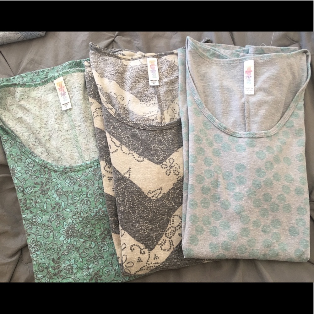 Perfect tee bundle! Set of 3 size XS